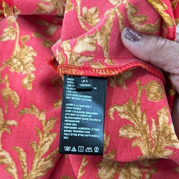 URBAN OUTFITTERS Red and Gold Floral Dress Size SP - Picture 10 of 11